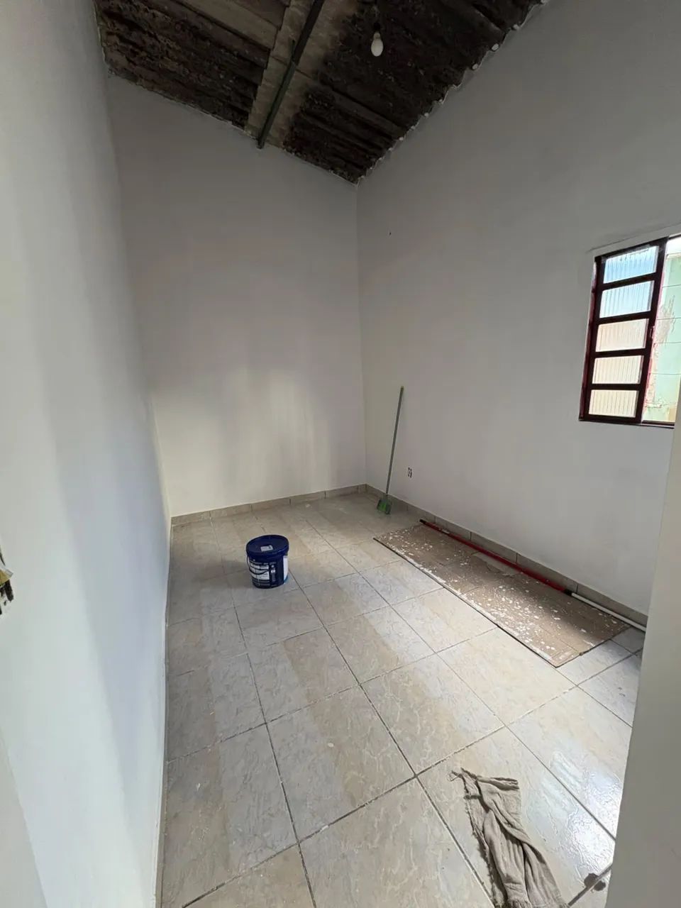 Casa de fundos - aluga-se - Foto 4