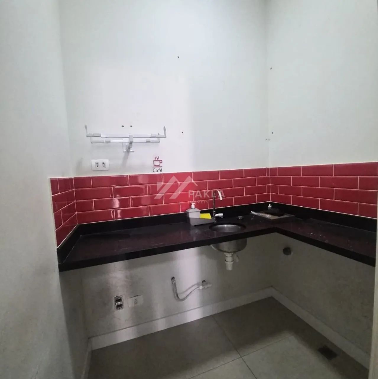 SALÃO COMERCIAL PARA LOCAÇÃO AO LADO DA ESTAÇÃO VM - Foto 2