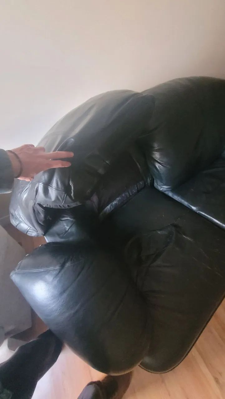 Sofá de couro legítmo preto - Foto 3