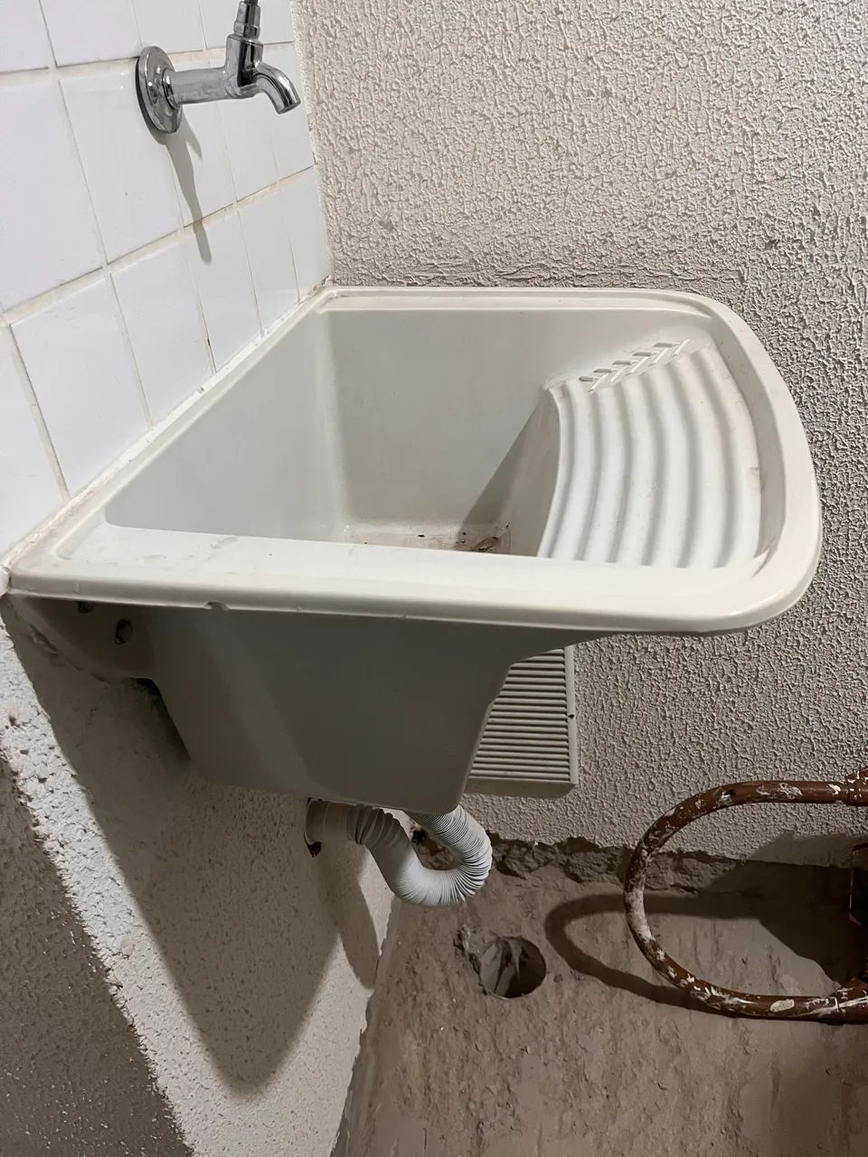 Tanque de louça 
