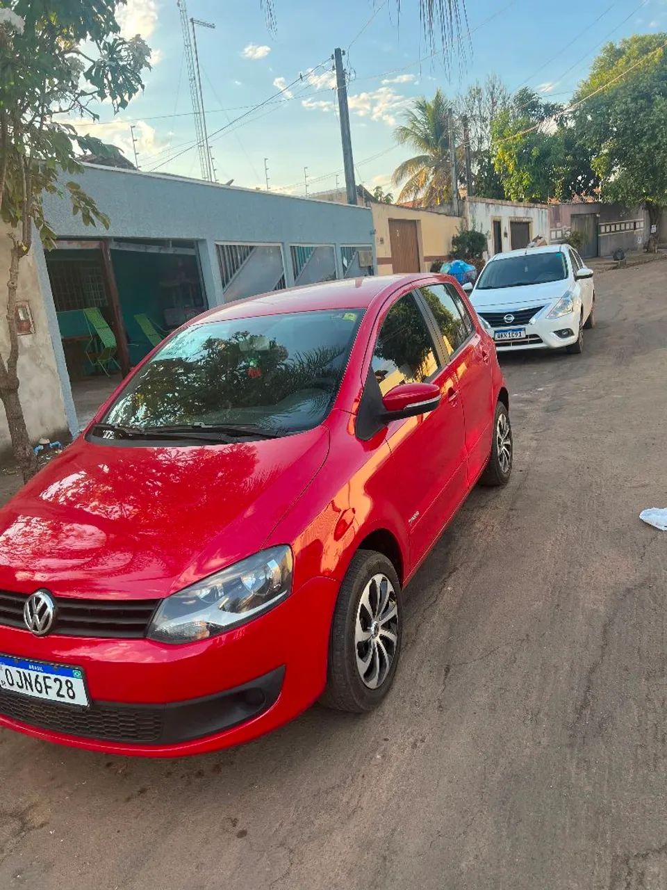 Volkswagen Fox 1.6 MI Total Flex 8V 5P 2014