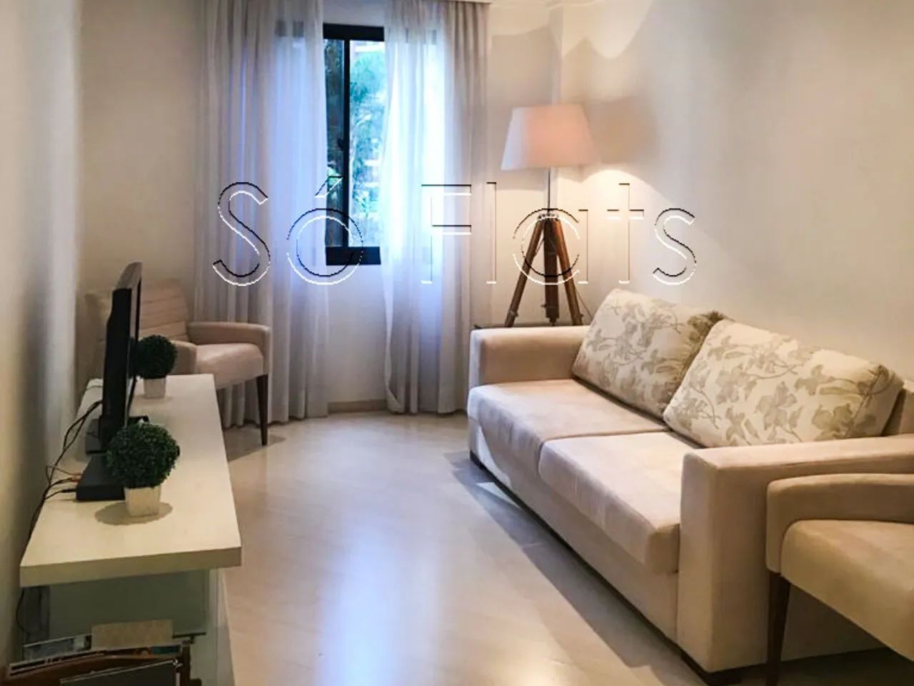 Adagio Moema | Flat 37m² com serviços e alta liquidez na Av. Jamaris