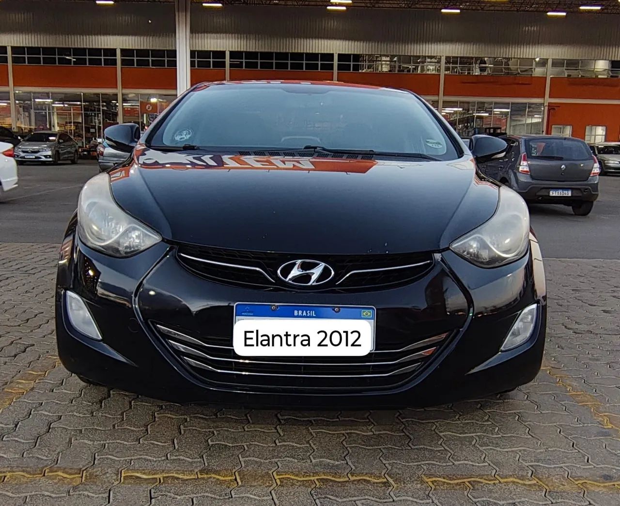 Hyundai Elantra GLS 1.8 16V 2013