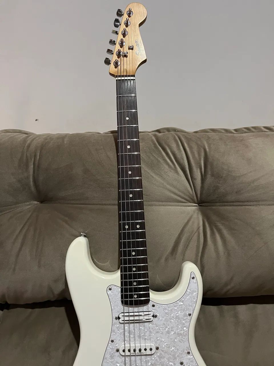 Guitarra Stratocaster Squier - Foto 2