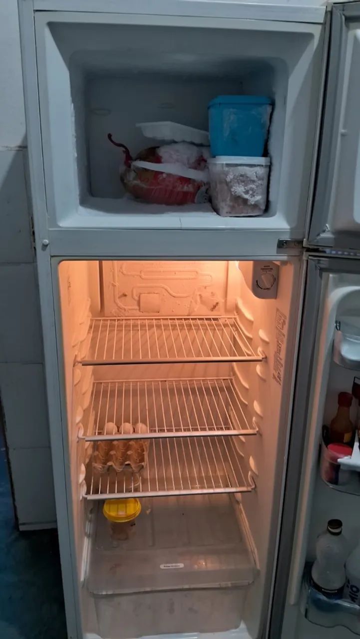 Refrigerador/geladeira duplex Electrolux  - Foto 3