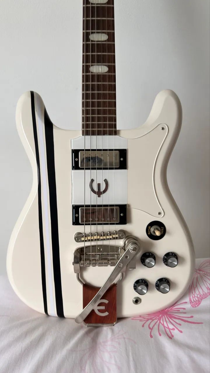 Guitarra Epiphone crestwood custom Branca - Instrumentos musicais