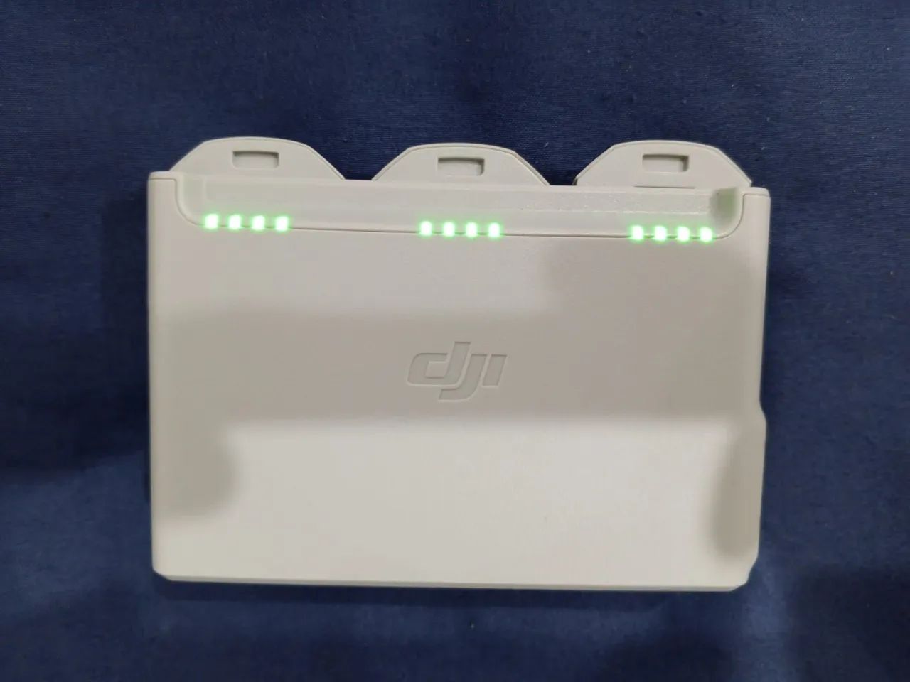 Vendo Drone DjI Neo Fly More combo BR DJI051 em excelente estado. - Foto 4