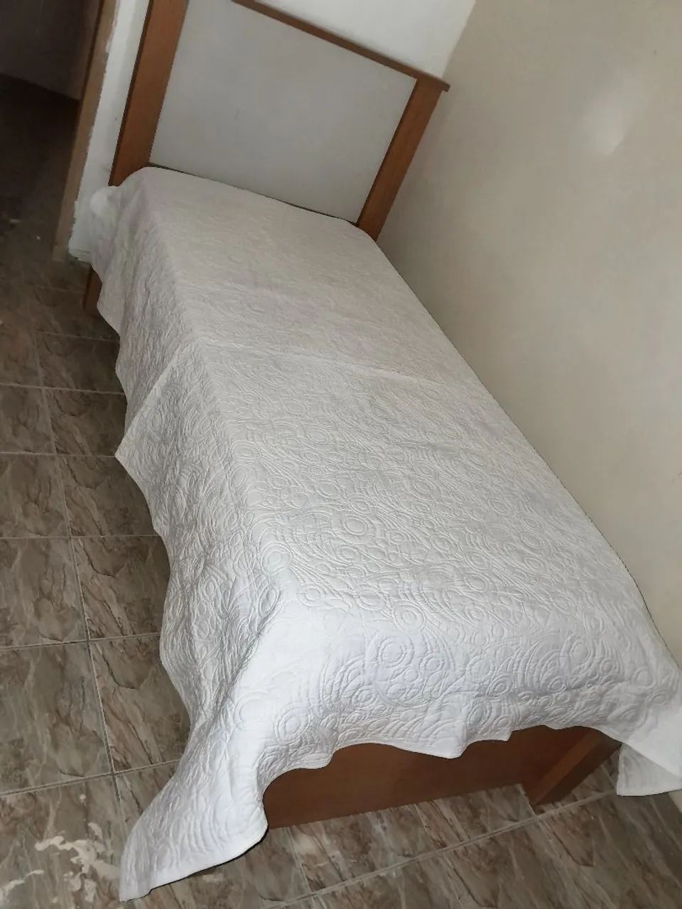 Cama de Solteiro marrom e bege - Foto 2