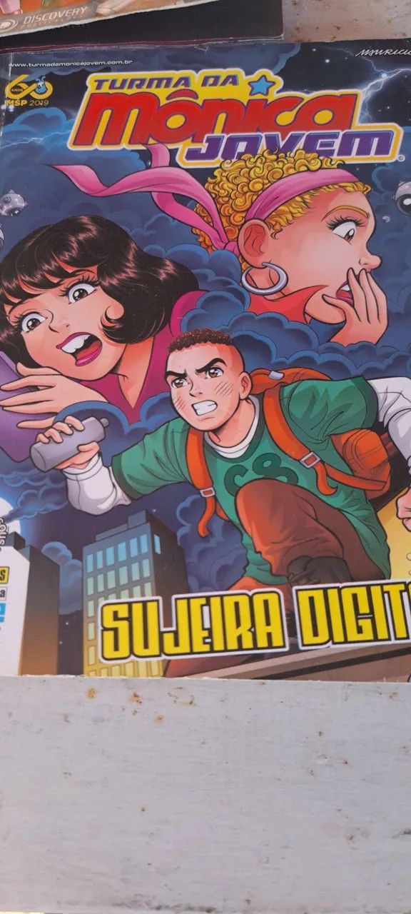 Revista os cavaleiros do Zodíaco e turma da Mônica 20,00 cada