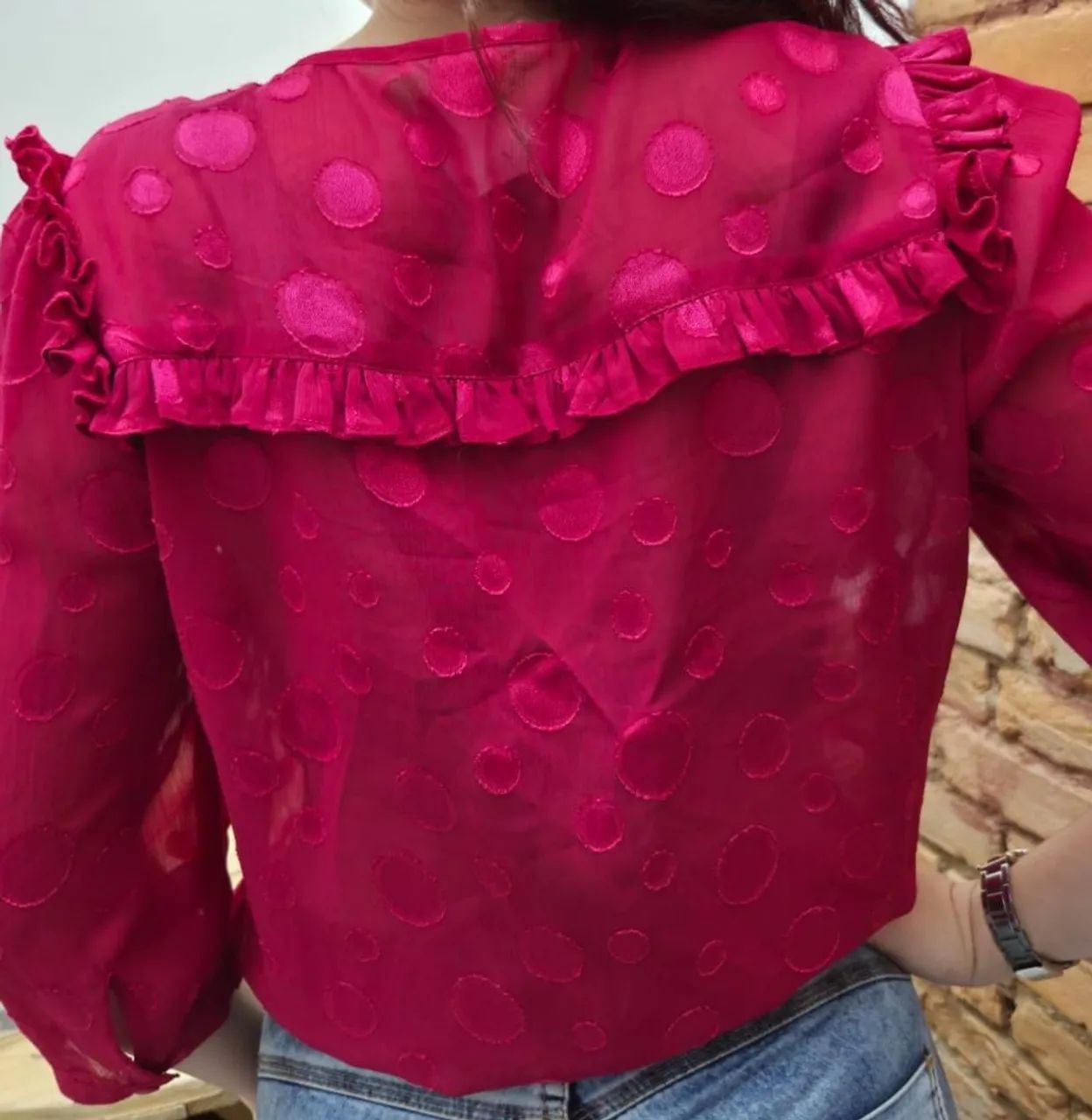 Blusa feminina em Chifon com Poás em Relevo - Foto 2