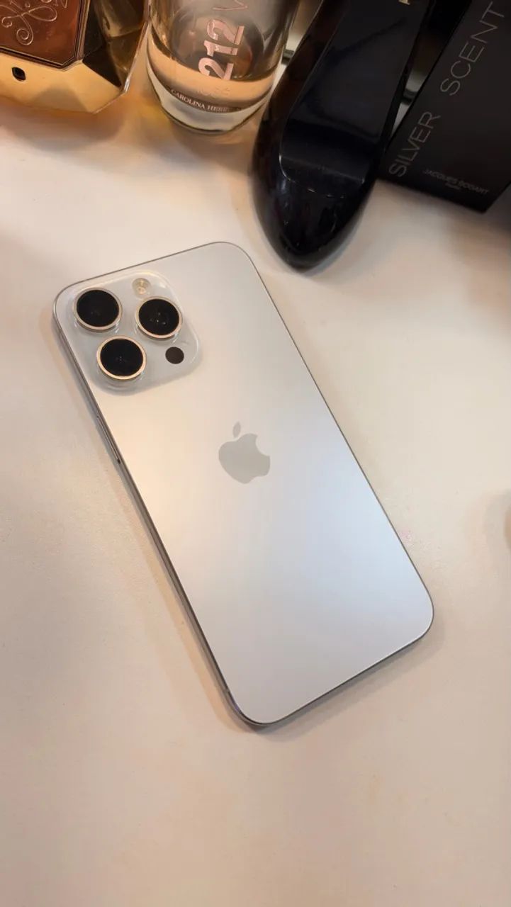 iPhone 15 Pro Max - 256GB