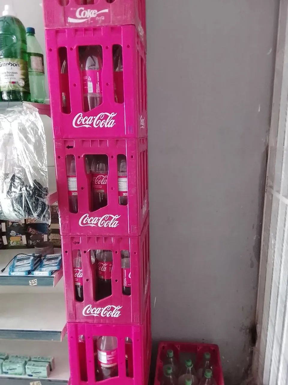 Vendo engradado de coca retornável 2 lt 