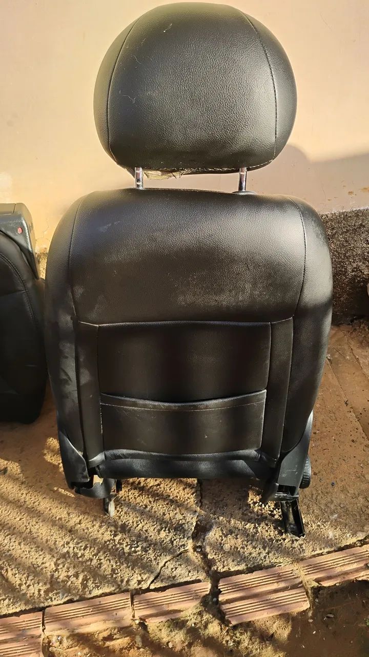 Banco lado passageiro Fiat  Stilo  - Foto 4