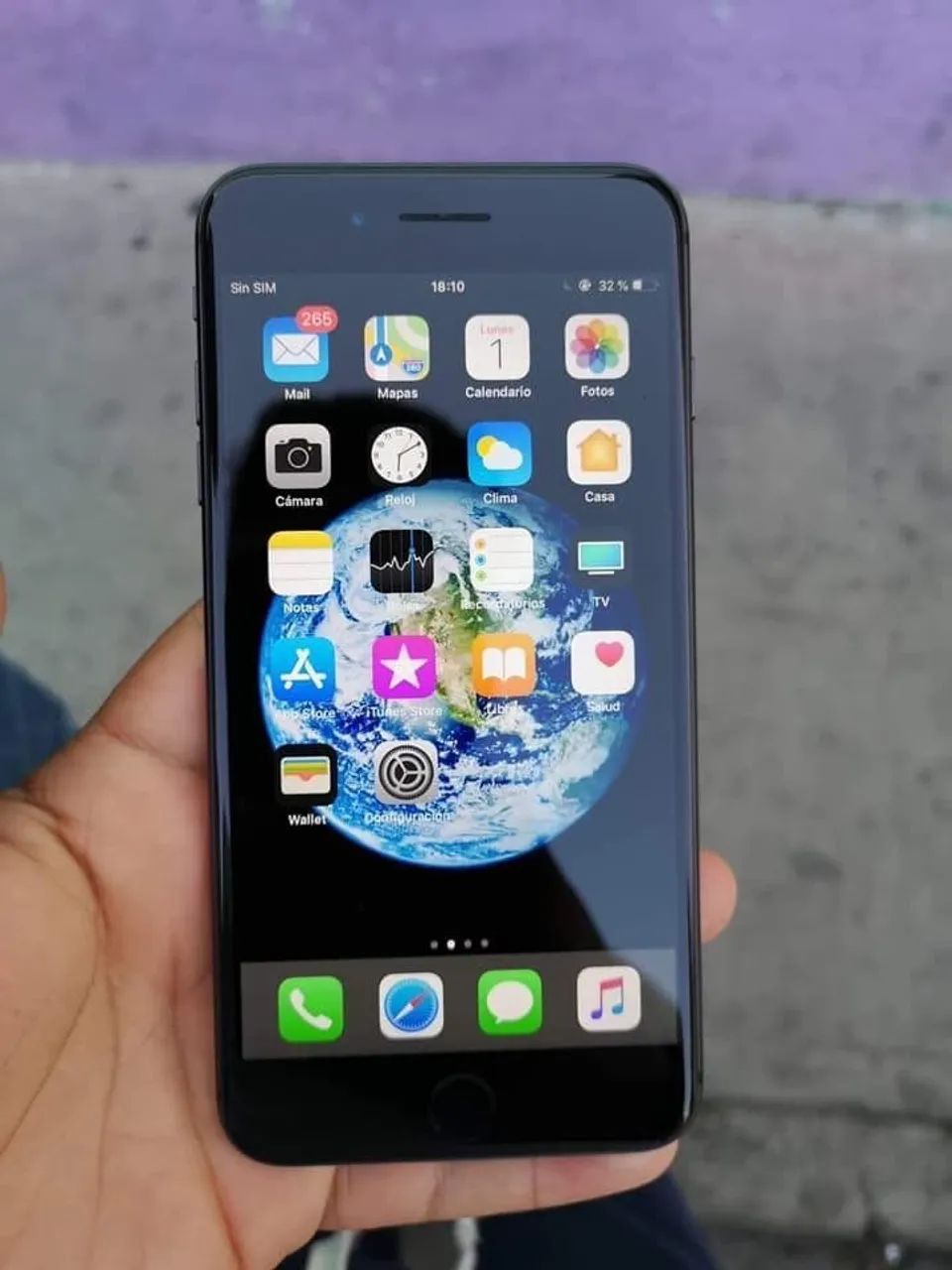 iPhone 8 plus 