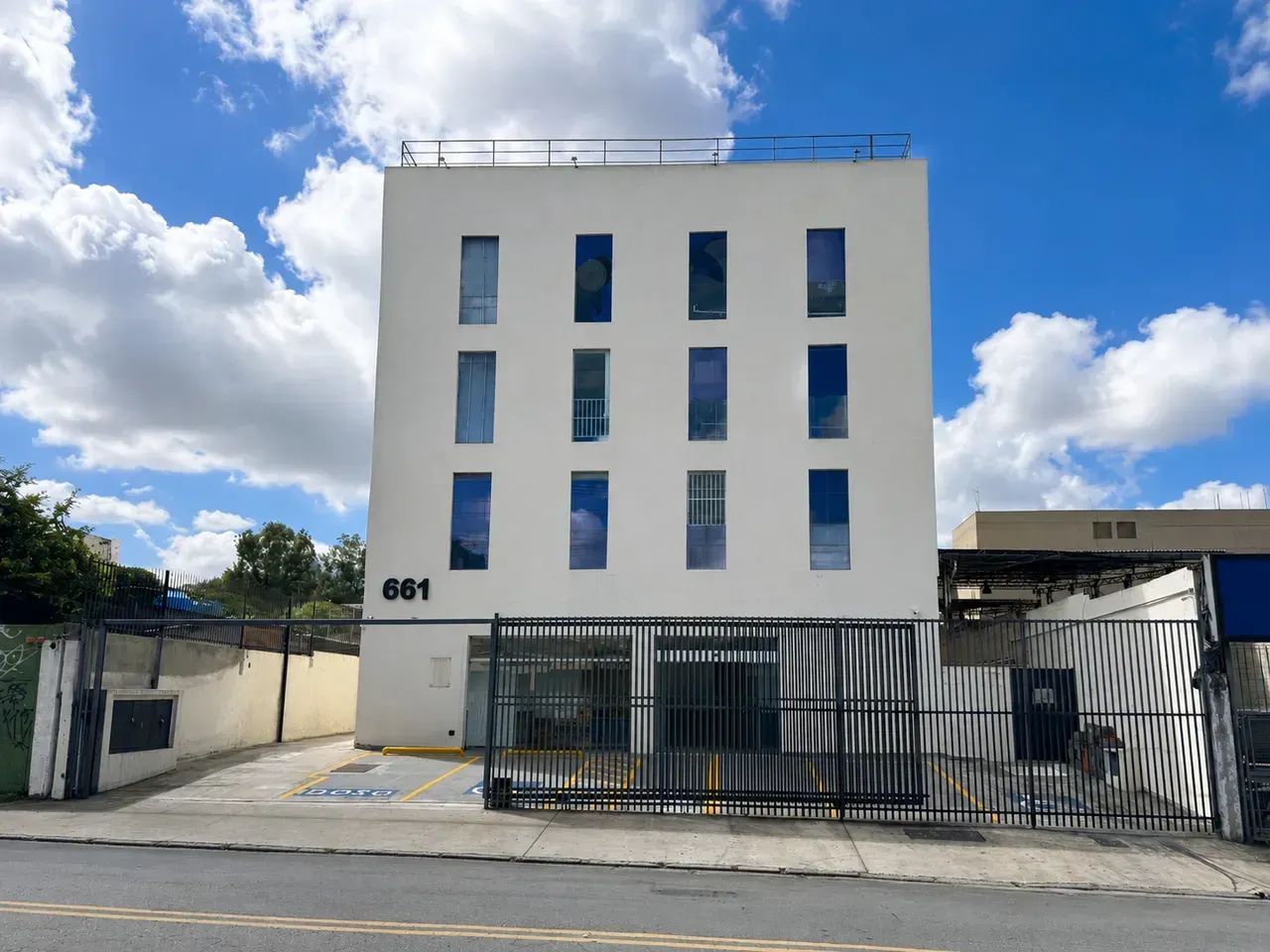 Prédio/Edifício inteiro para aluguel tem 2000 metros quadrados - Foto 4