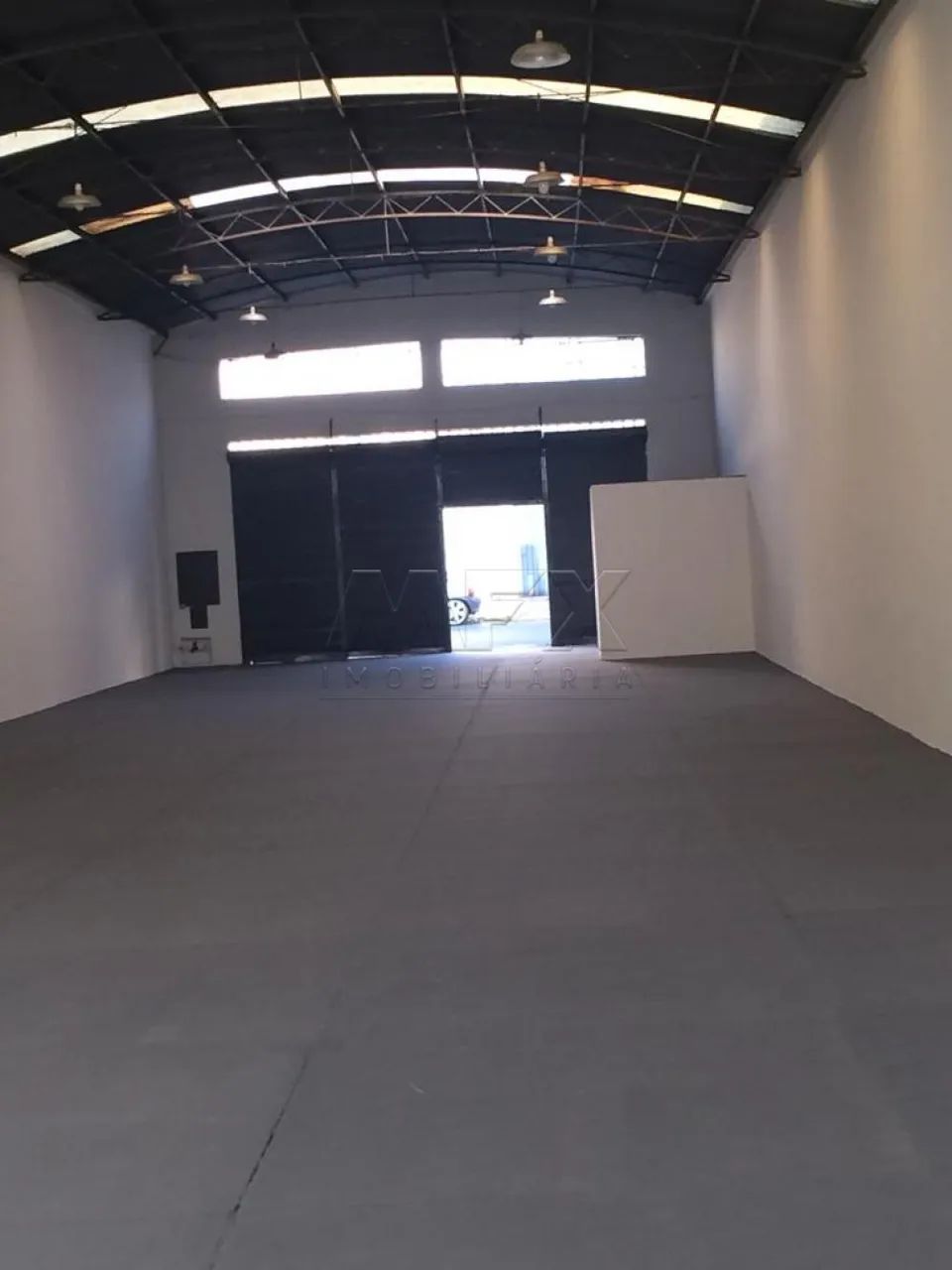 Galpão Comercial - Moderno - Já alugado - Centro - Foto 5