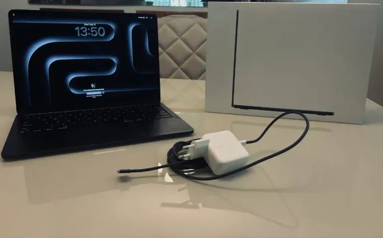 Macbook M2 - Na caixa  - Foto 2