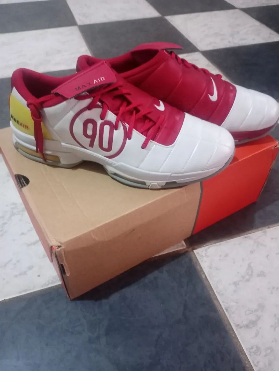 Tênis Nike Air Max nine zero