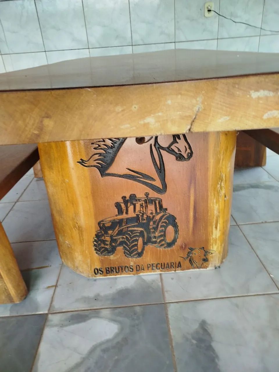 Mesa de madeira maciça  - Foto 2