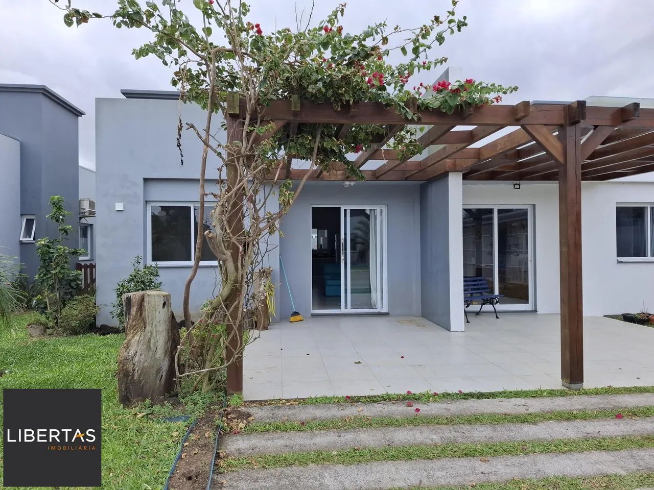 GEMINADO 3 DORMITÓRIOS CONDOMÍNIO GIRASSOL - PASSO DE TORRES SC