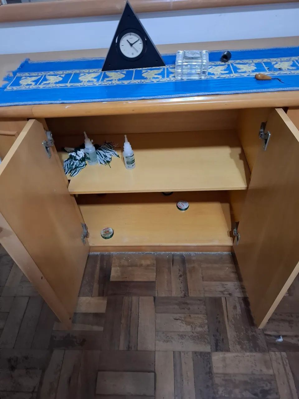 Balcão Buffet em Madeira Maciça com Fundo Falso - Oportunidade!sem o espelho65566198381570121