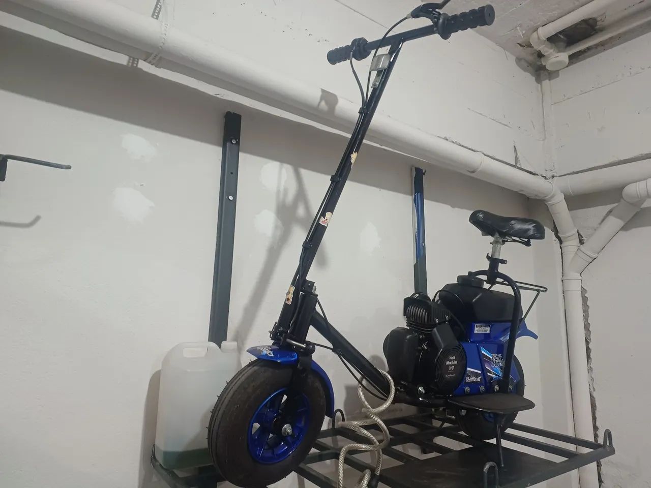 Walk machine