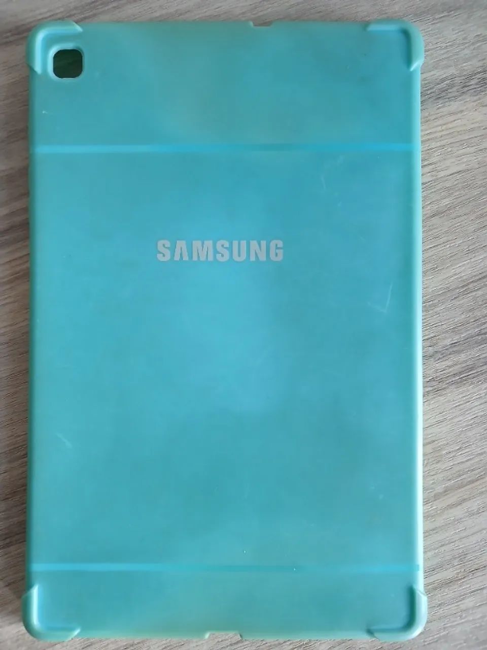 Vendo capa de silicone anti-impacto com bordas reforçadas para Tablet Samsung S6 Lite