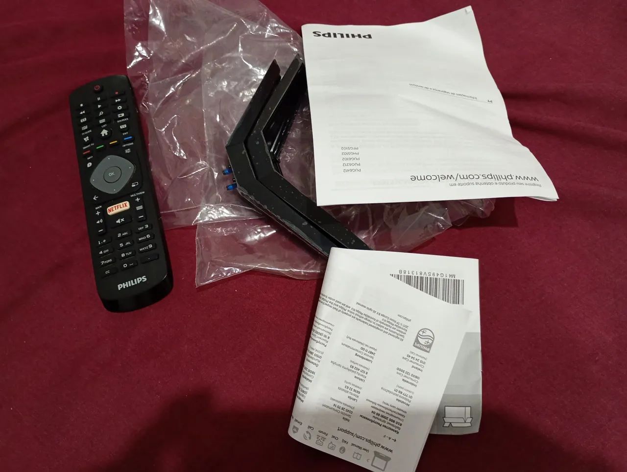 Vendo uma TV smart 43 polegadas com wi-fi Netflix YouTube e controle pe