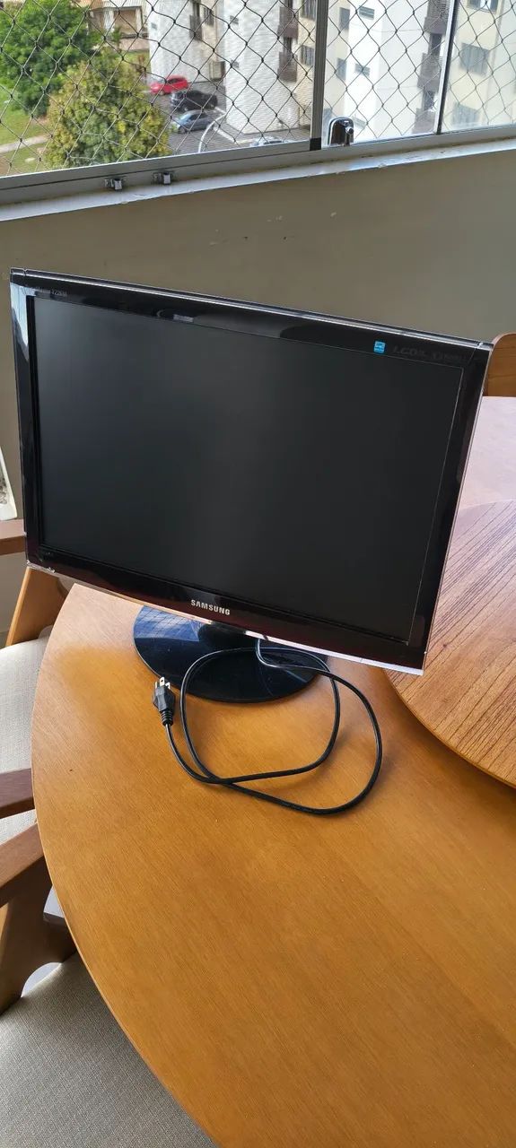 Monitor e TV Samsung 22 polegadas T220M