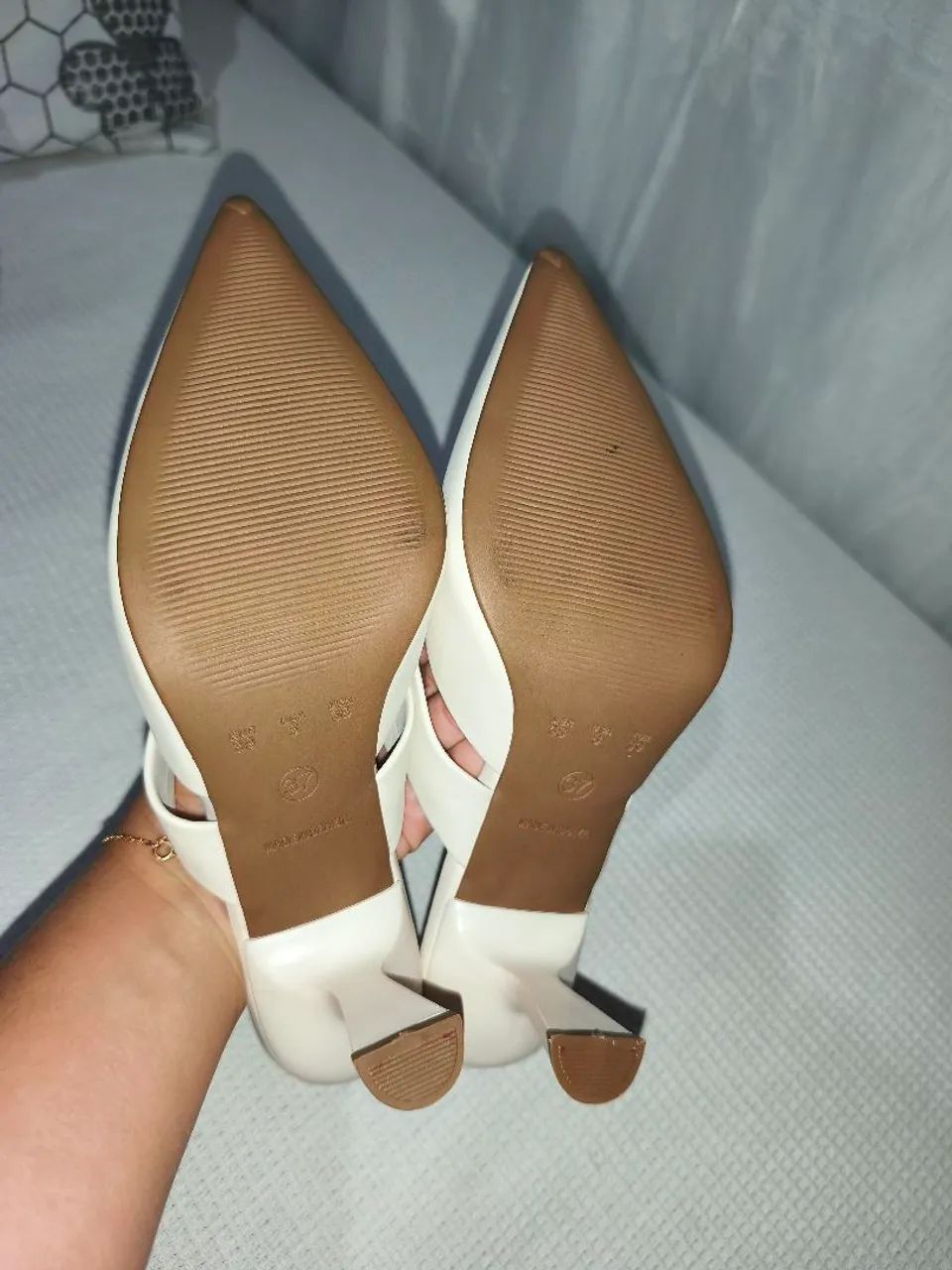 Scarpin branco 