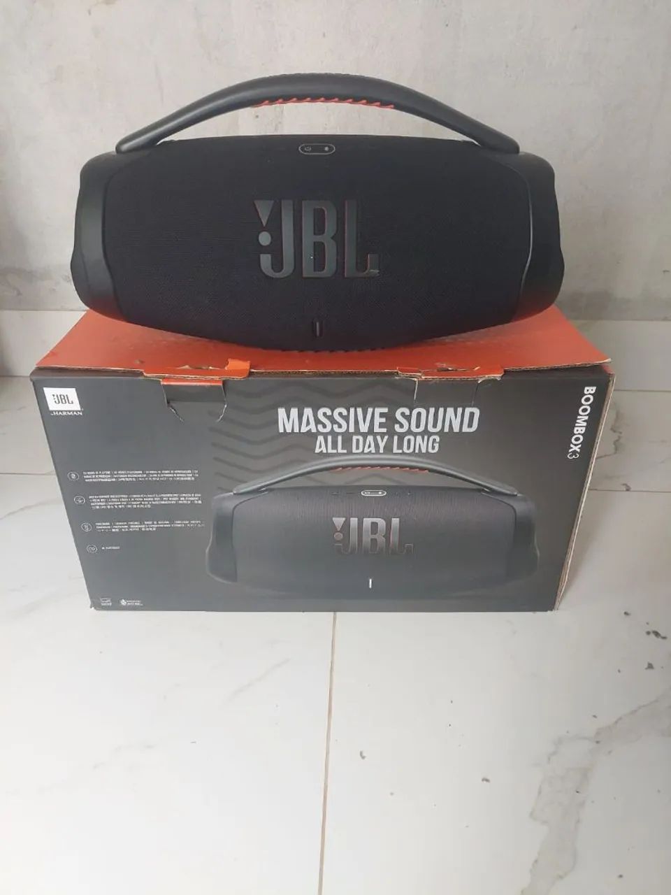 Vendo BOMBOX 3, 3 MESES DE USO, FUNICONA PERFEITAMENTE, NOTA FISCAOLL DE COMPRA. - Foto 2