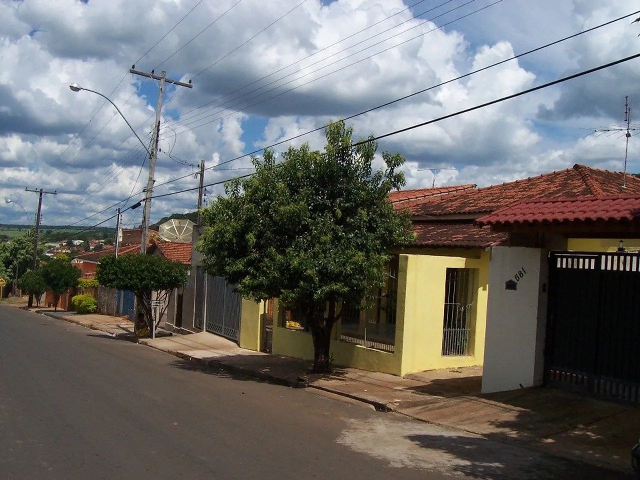 Casa Padrão em Ribeirão Bonito - Foto 2