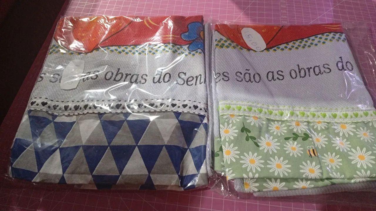 Panos de prato com barrado 