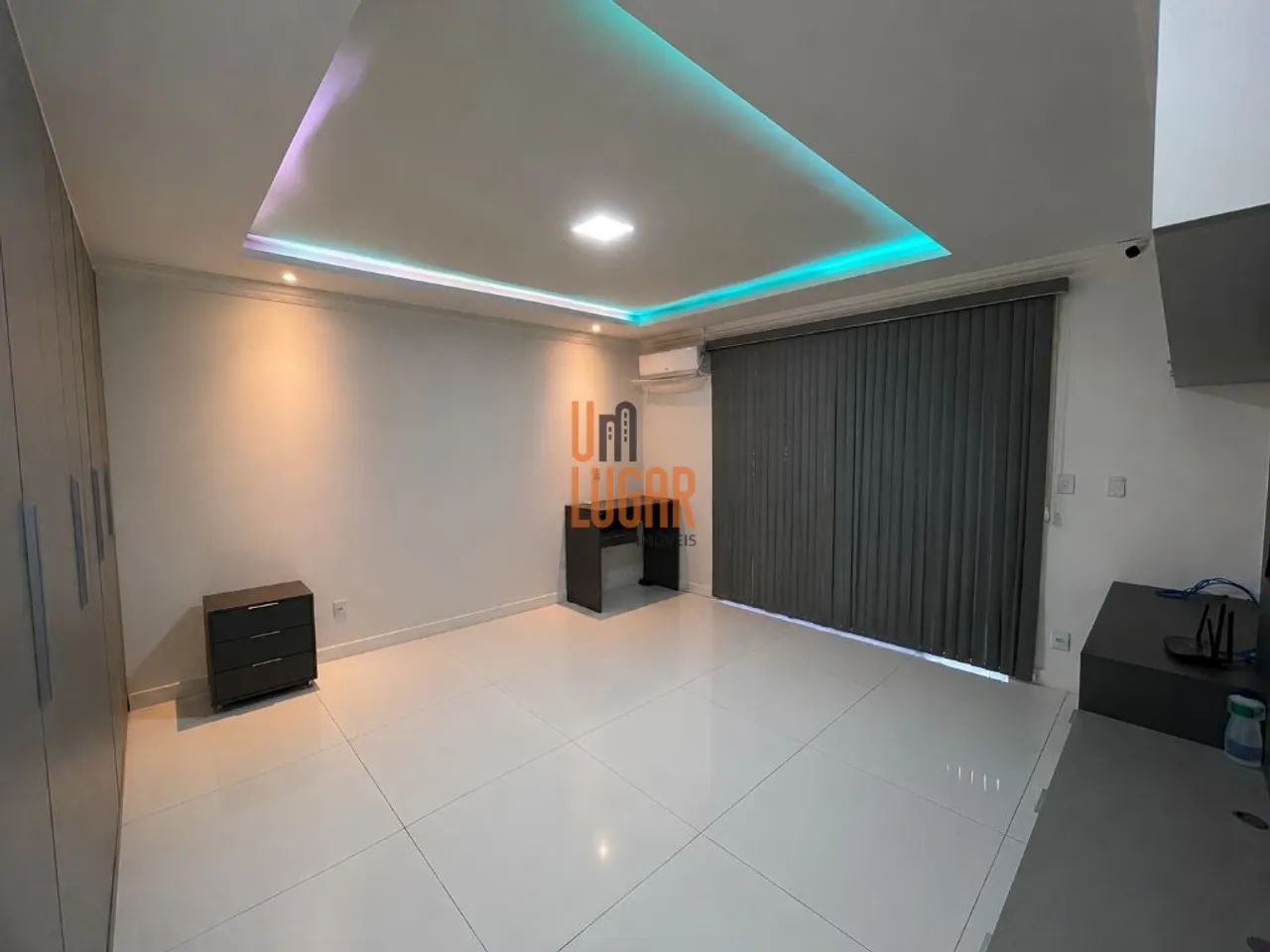 Um Lugar Imóveis Aluga: Apartamento com 2 suítes e vaga de garagem na Av. Serzedelo Correa - Foto 3
