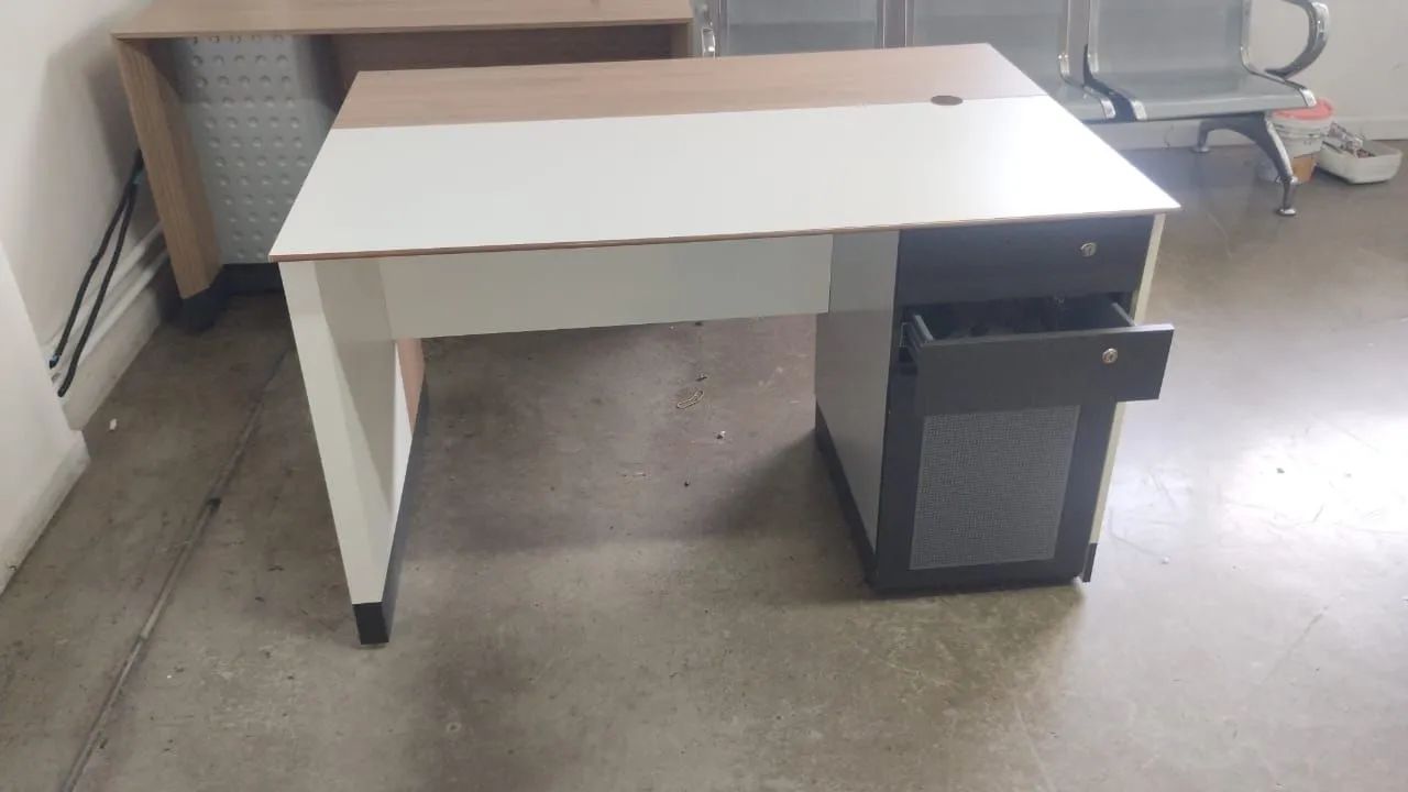 Mesa de escritório 