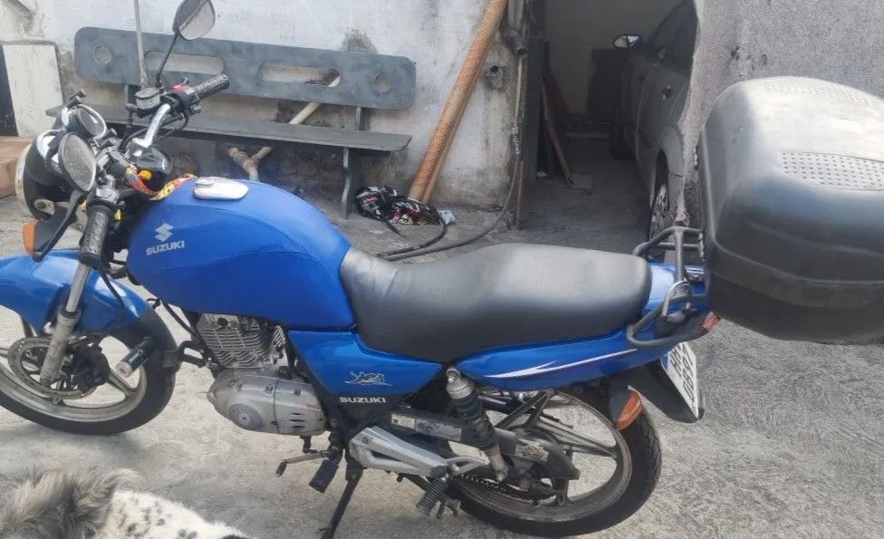 Suzuki YES 125 2008 - Foto 2