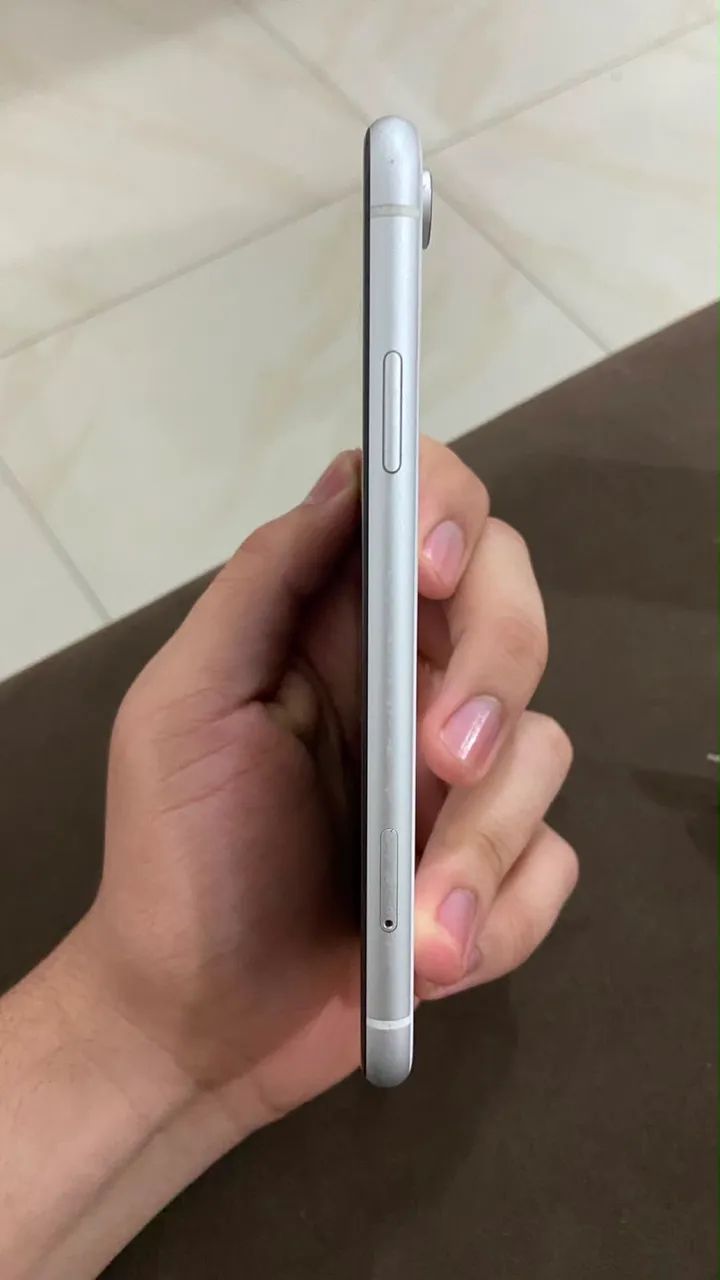 iPhone XR 128GB branco  - Foto 5