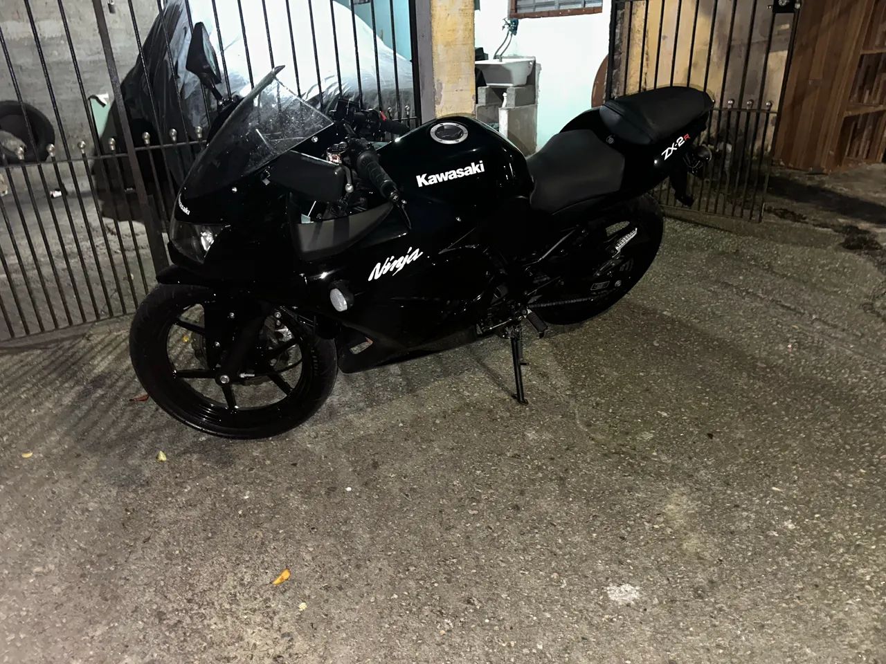 Kawasaki 250r 2011 - 1498057260 | OLX