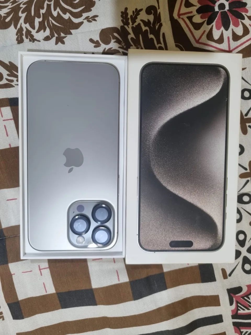 Celular iPhone 15 pro max 