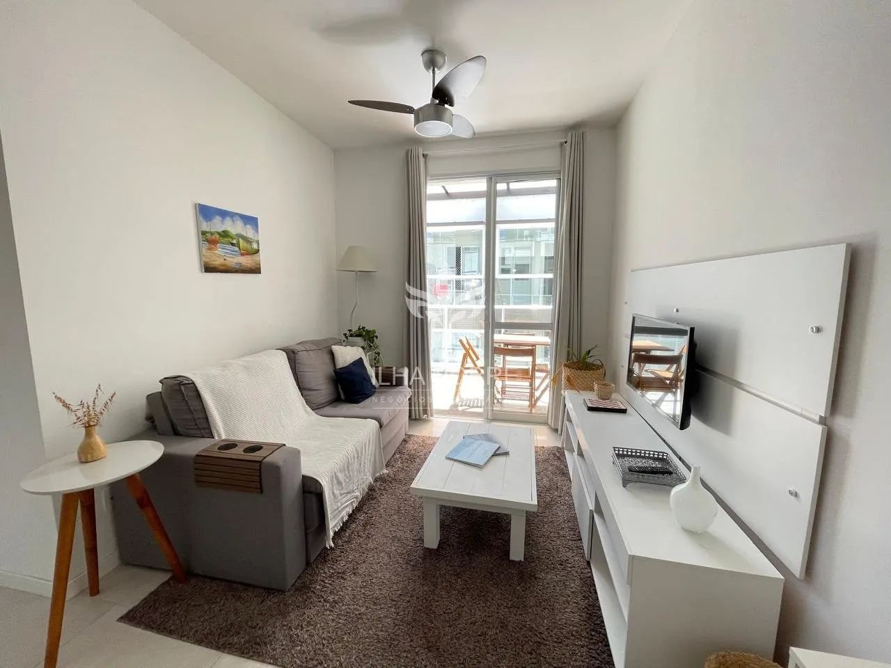 Apartamento Mobiliado com 3 Quartos, sendo 1 Suíte no Campeche Florianópolis 68m² - Foto 2