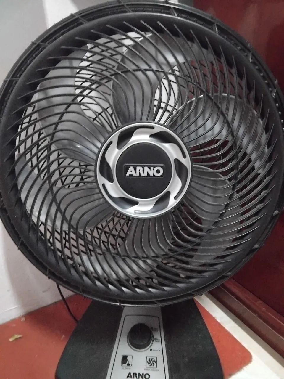 Ventilador Arno funcionando perfeitamente 100 reais 