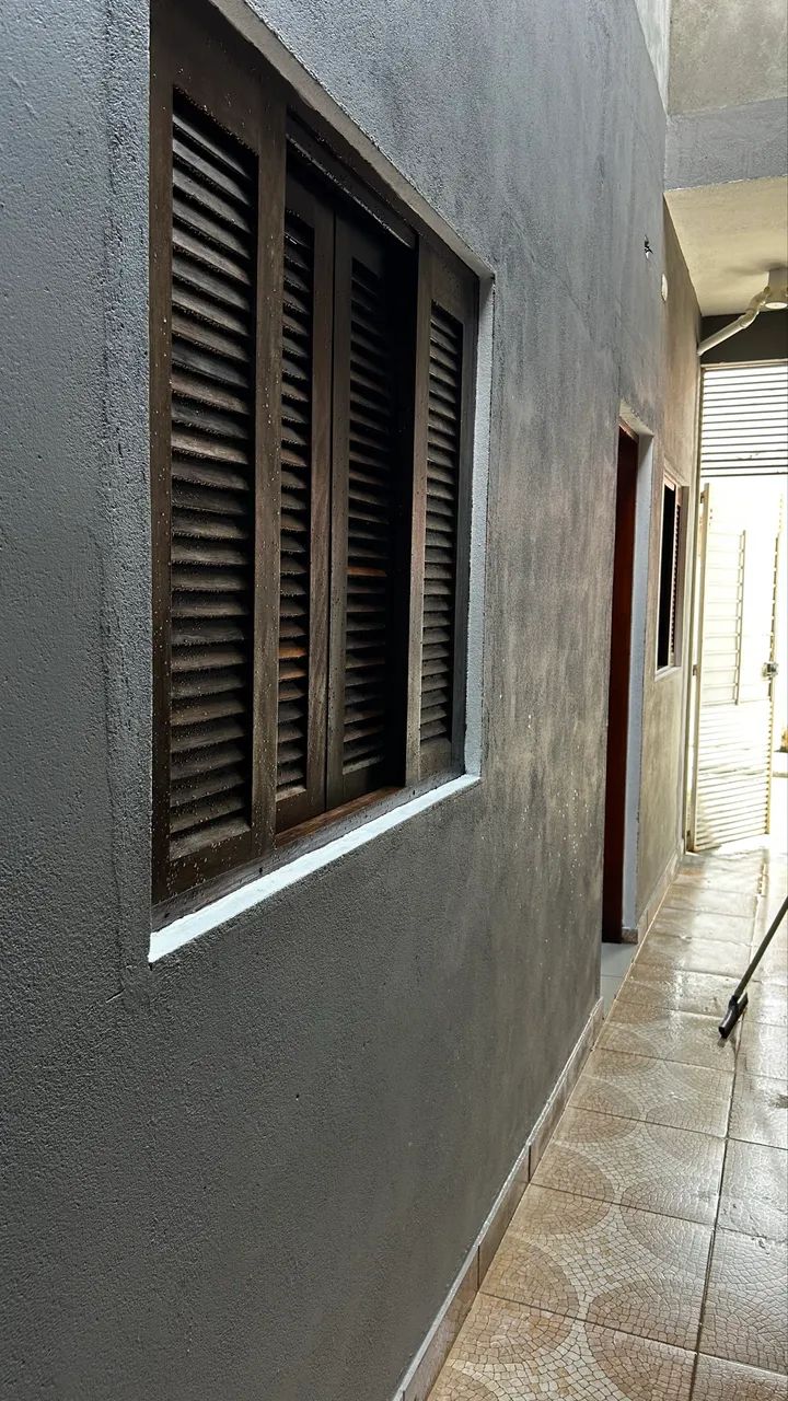 ALUGA-SE CASA - PRÓXIMA AO SHOPPING e PARQUE 