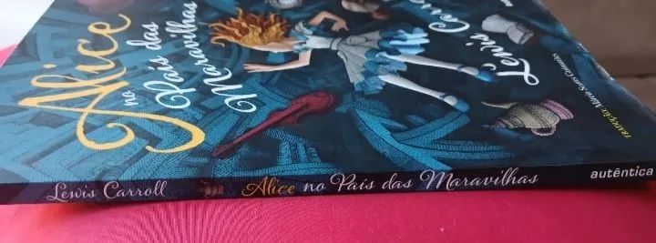 Livro Alice no País Das Maravilhas  - Foto 2