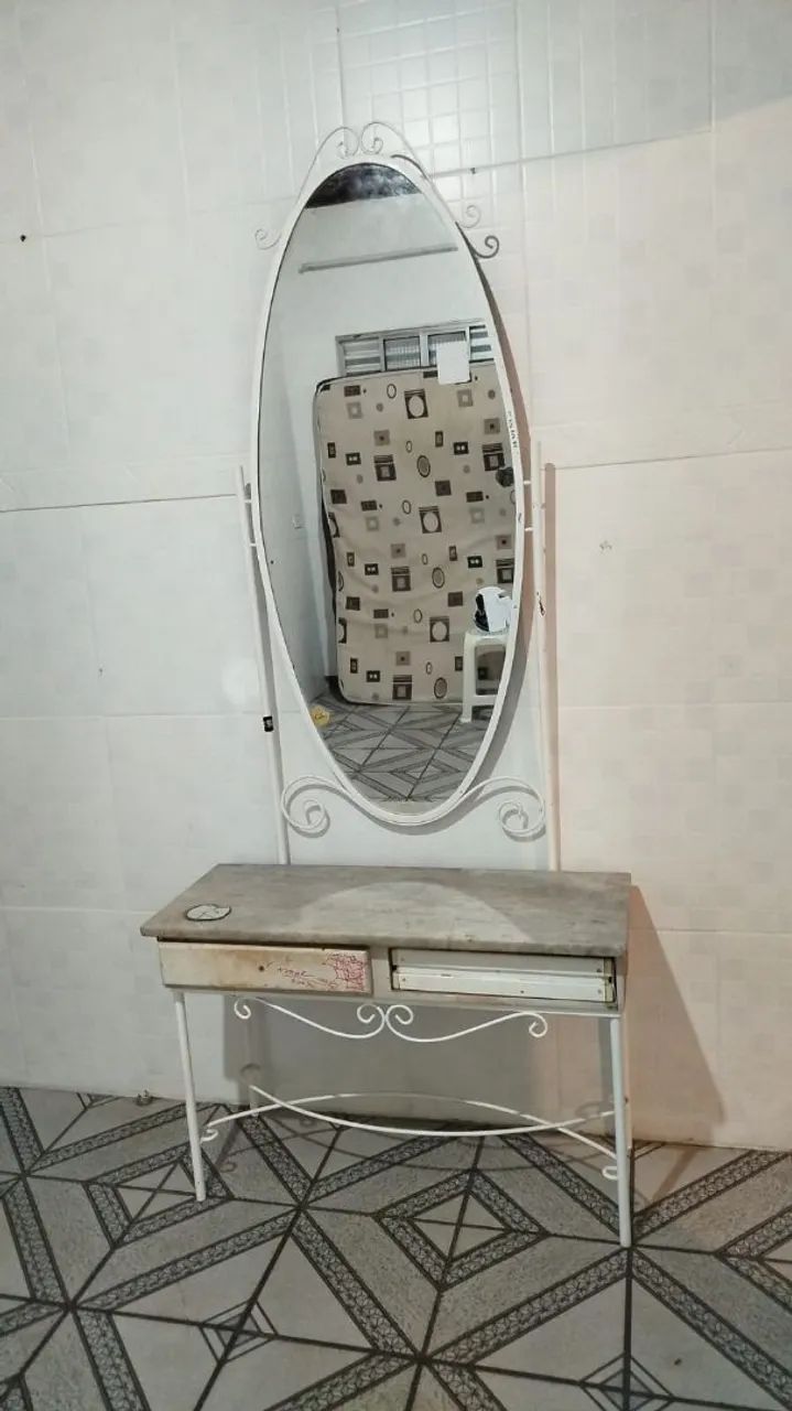 Penteadeira com base de marmore