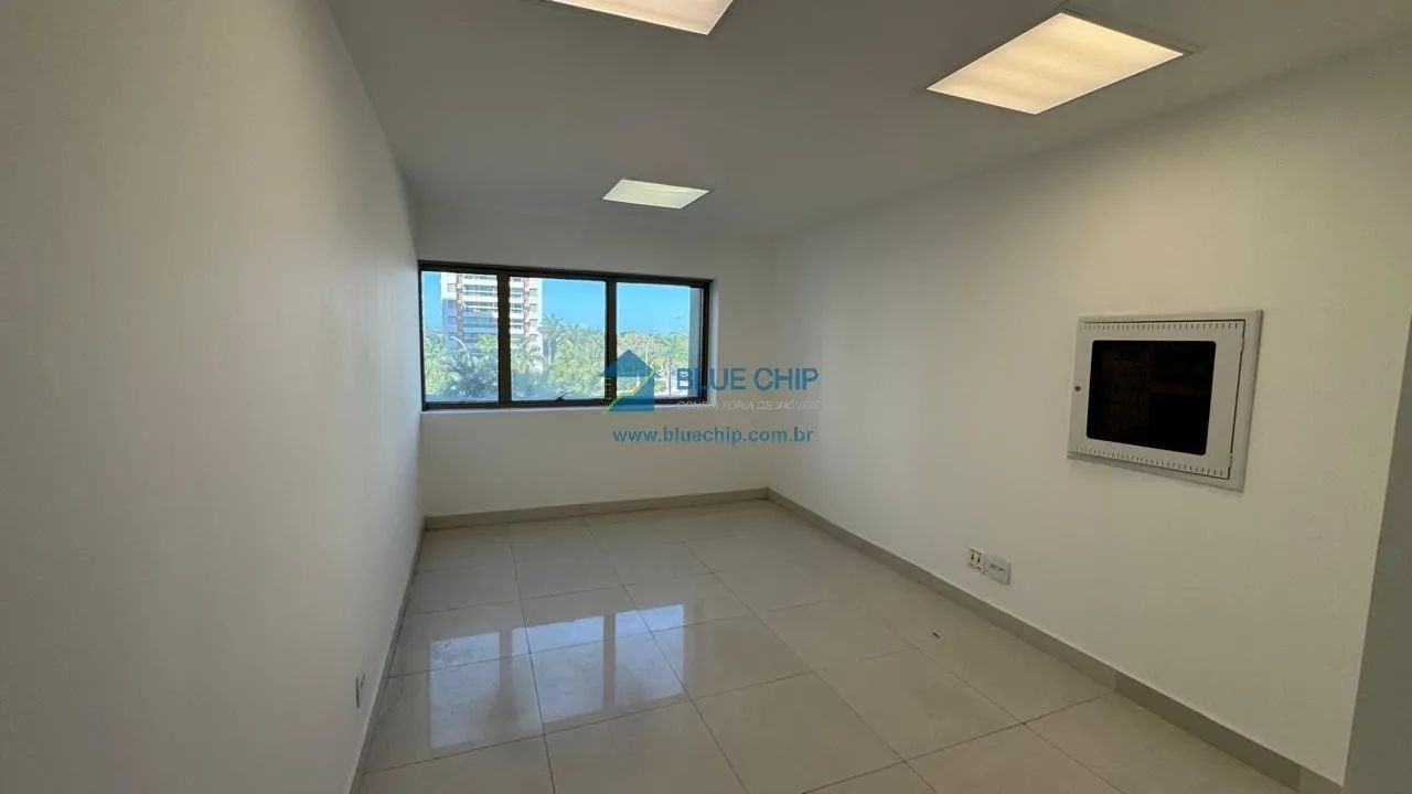 Sala para Locação no Edifício Sunplaza - Barra da Tijuca, com 20m² por R$1.300,00 - Foto 3