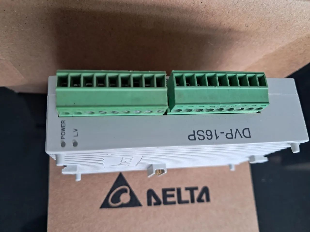 Delta DVP16SP11R - Foto 4