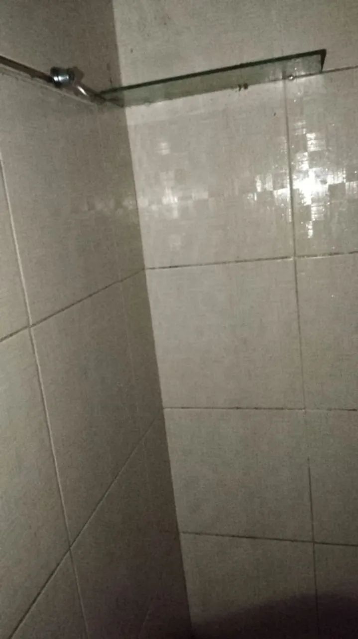 casa ampla com 3 quartos ,sala, cozinha,bainho, quintal com ária de serviço,