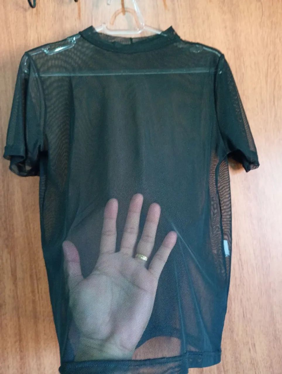 Blusa de tule preta + blusa de alça  - Foto 2