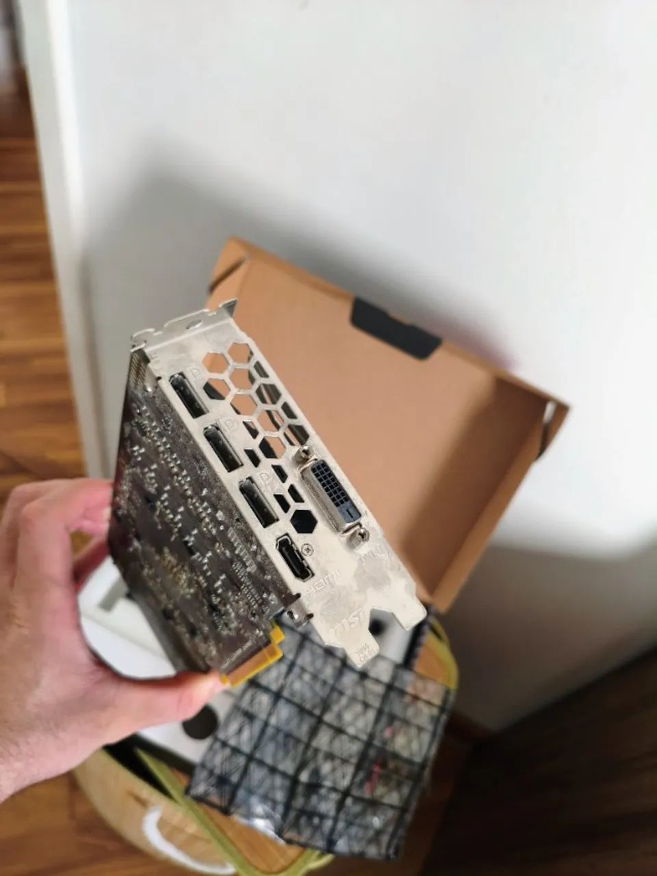 Placa de vídeo AMD RX 570 (4GB) - Foto 4