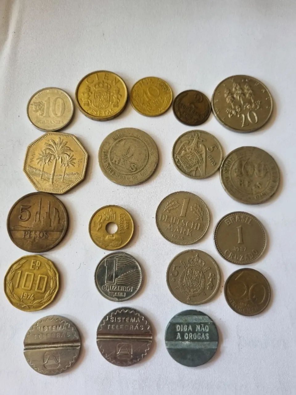 Coleção Com +110 Moedas Antigas Nacionais E Estrangeiras De Numismática - Foto 2